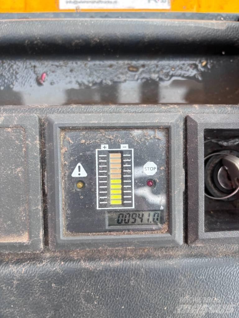 Jungheinrich WP 12S Elektromos gyalogkíséretű targoncák