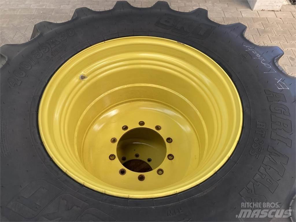 BKT 460/85R30 Gumiabroncsok, kerekek és felnik