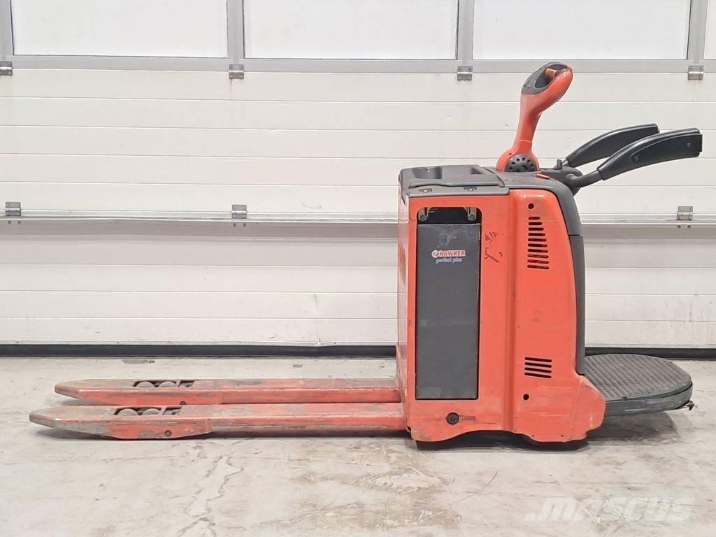 Linde T30 Alacsony emelőkocsi