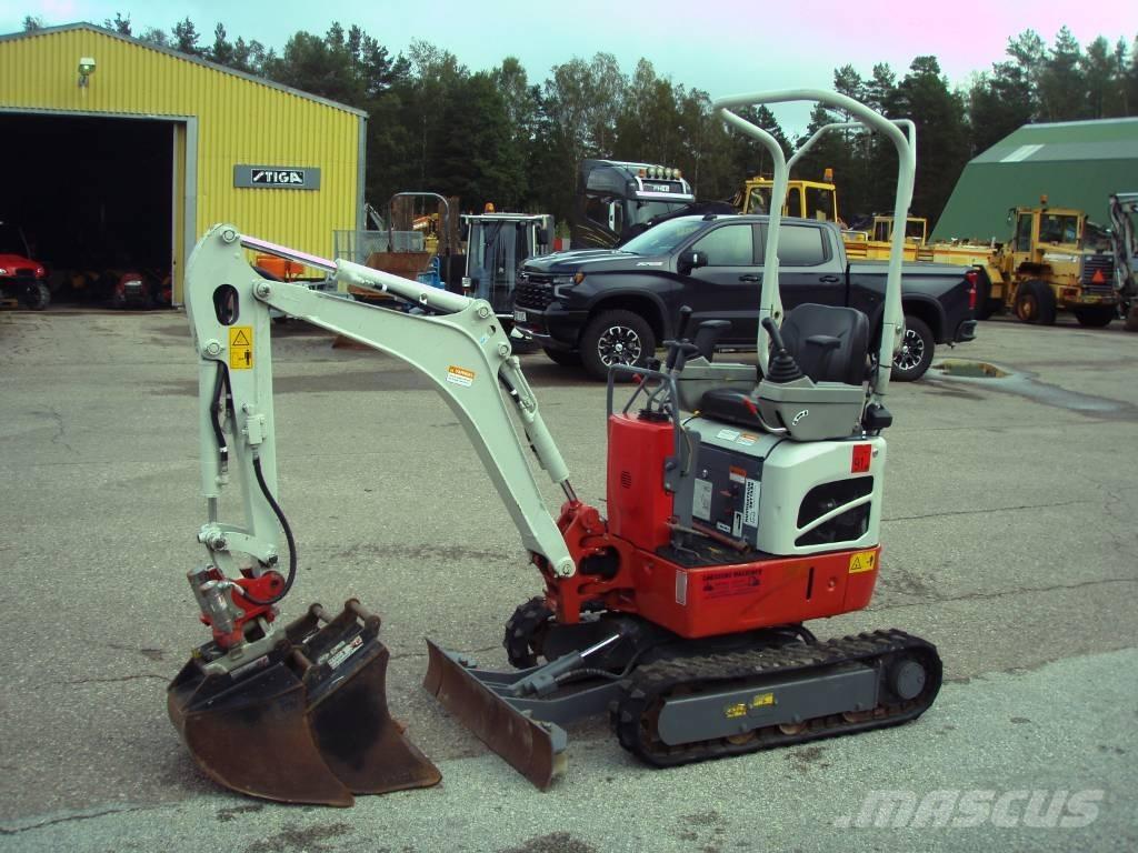 Takeuchi TB 210 R Mini kotrók < 7t