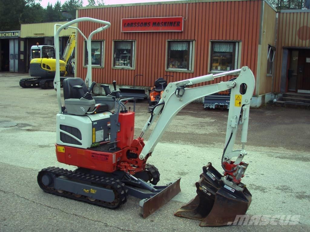 Takeuchi TB 210 R Mini kotrók < 7t
