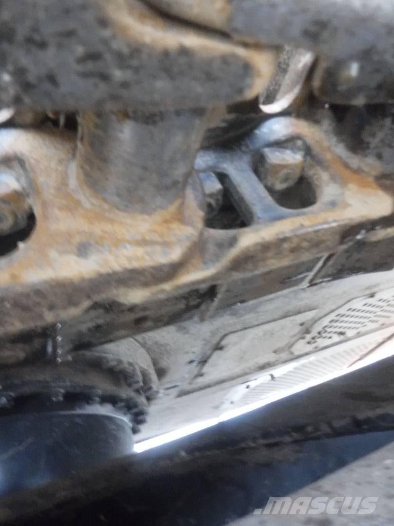 Hitachi ZX 210 LC-7 Lánctalpas kotrók