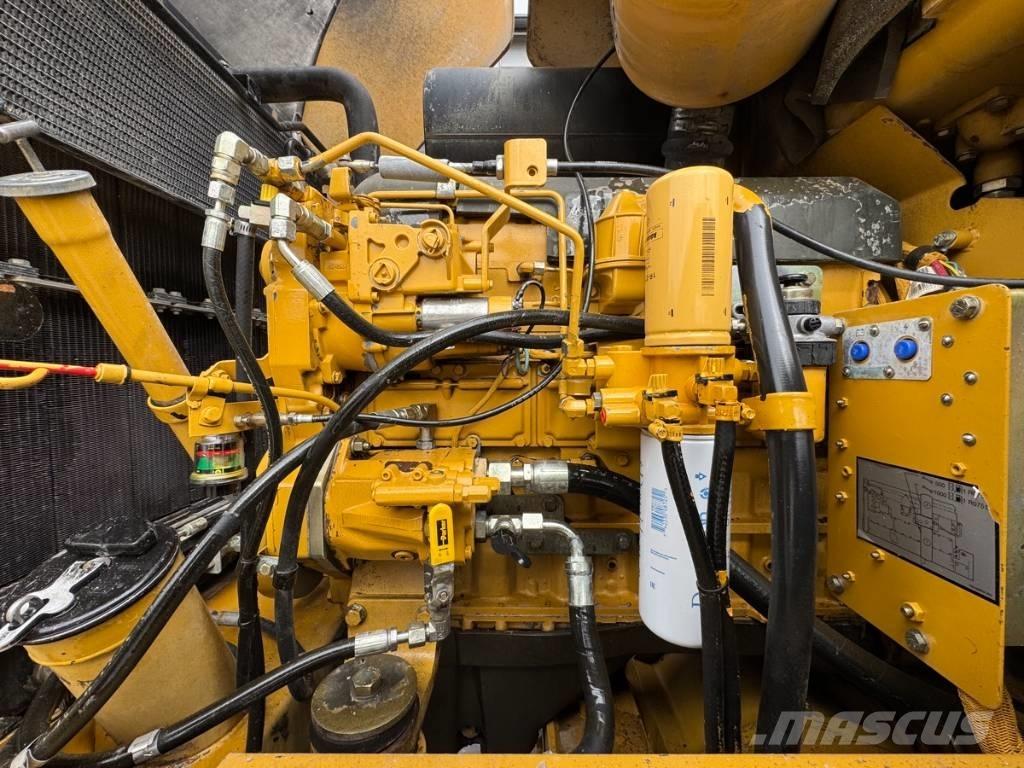 CAT 938 G Gumikerekes homlokrakodók