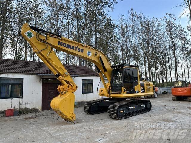 Komatsu PC200-8 Lánctalpas kotrók