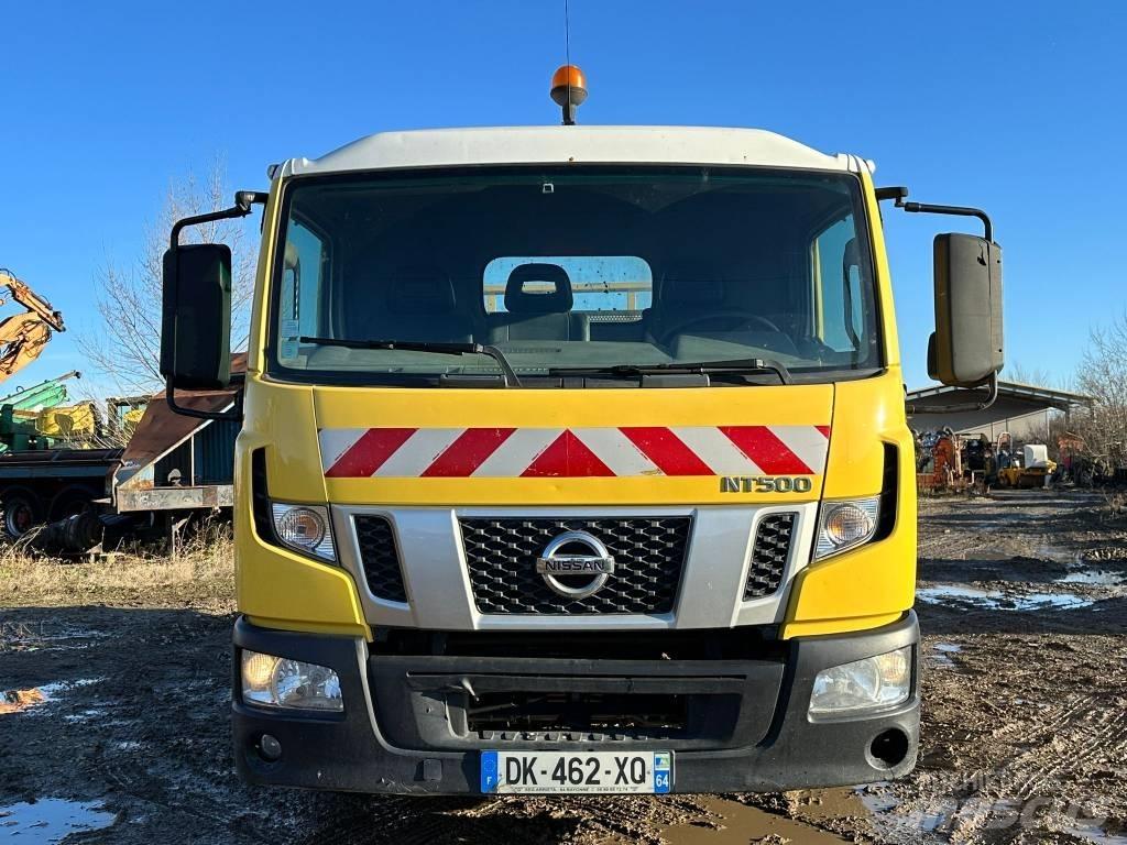 Nissan NT500 Kis teherszállító/Platós kocsi