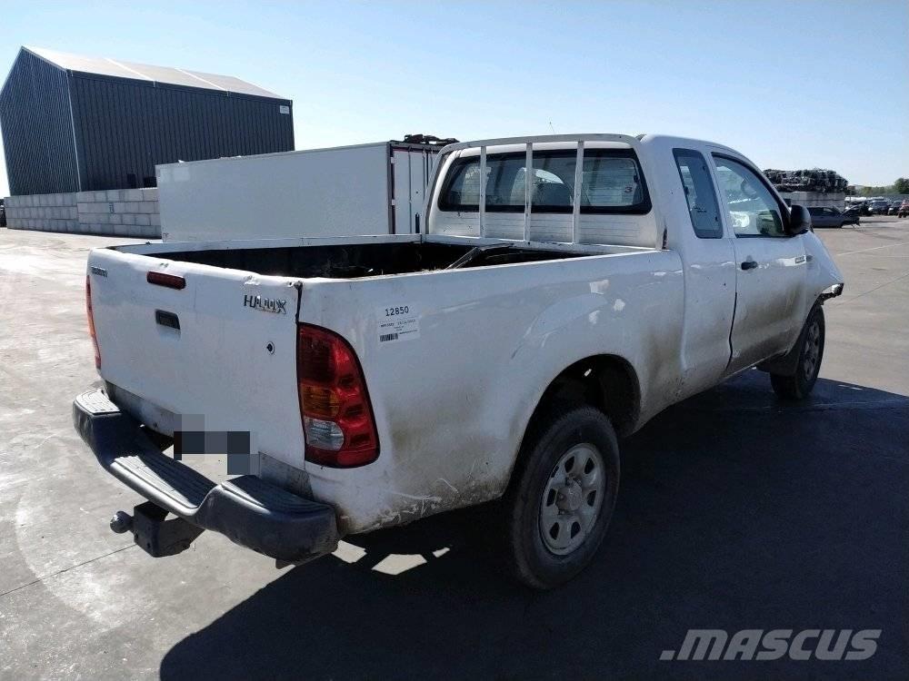 Toyota Hilux 4 Kis teherszállító/Platós kocsi