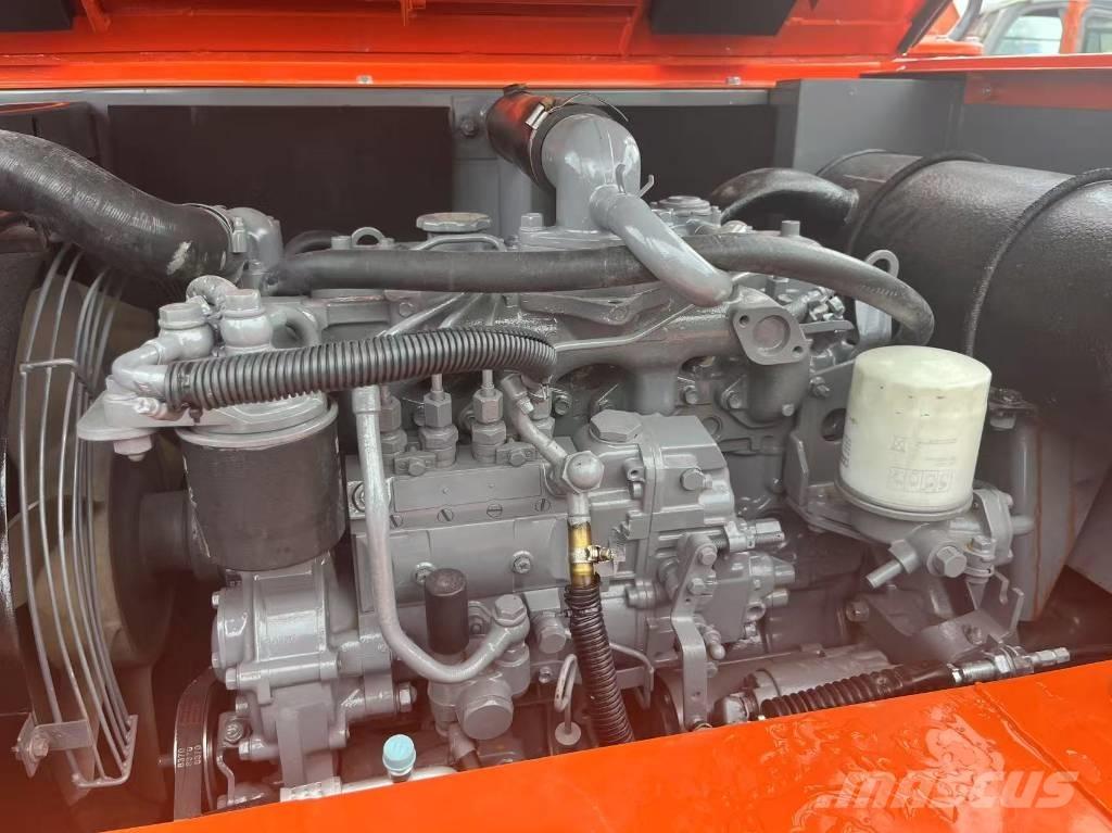 Hitachi ZX 70 Közepes (midi) kotrók 7 t - 12 t