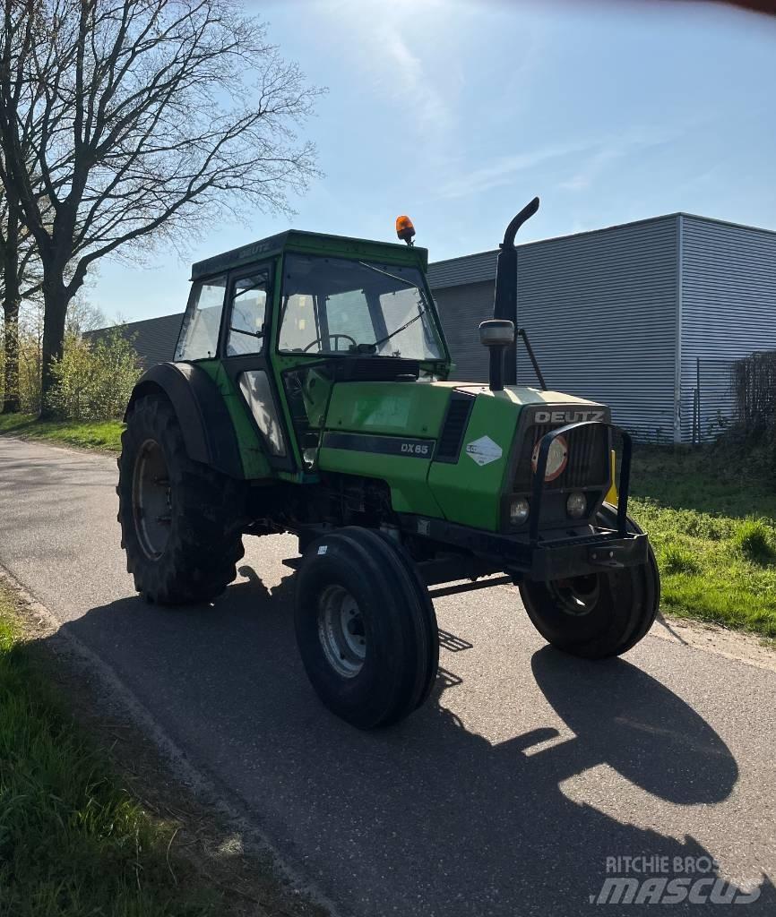 Deutz DX85 Traktorok