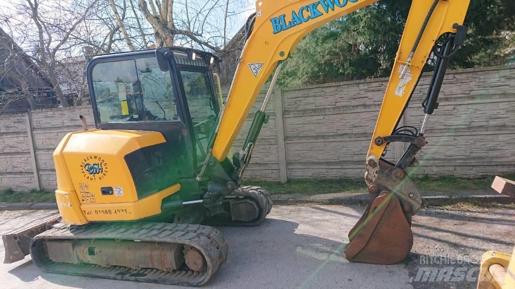 JCB 57 Lánctalpas kotrók