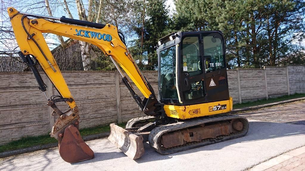 JCB 57 Lánctalpas kotrók