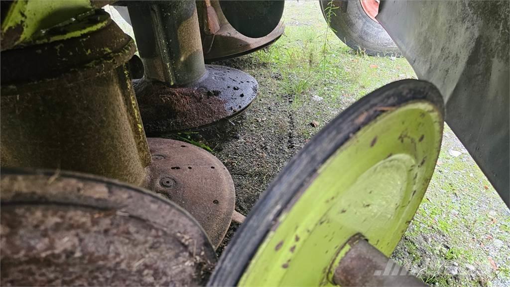 CLAAS Corto 300 Öntöző Kaszák