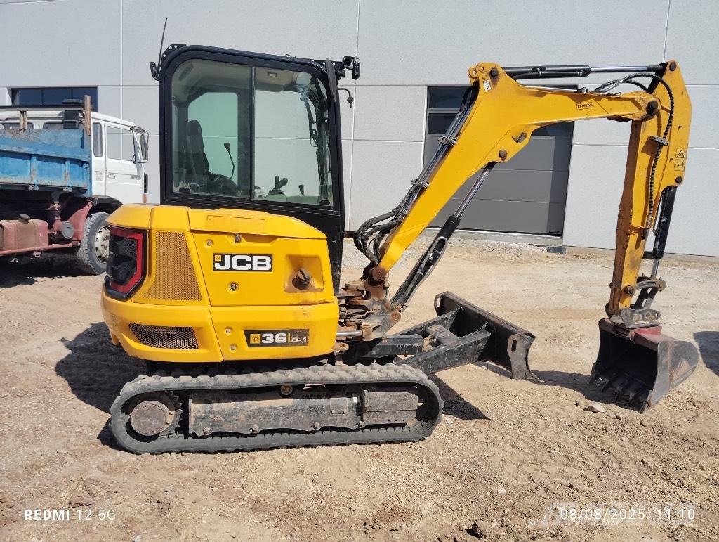 JCB 36 C-1 Lánctalpas kotrók