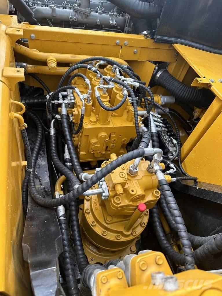 Sany SY 235 H Lánctalpas kotrók