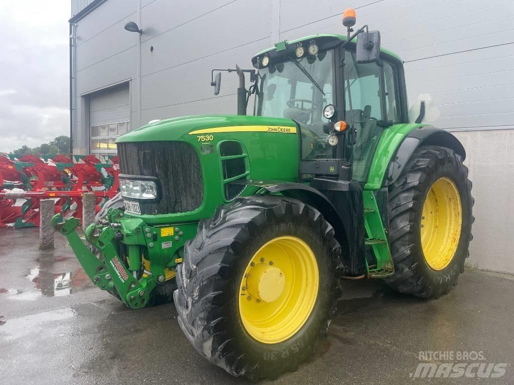 John Deere 7530 Traktorok