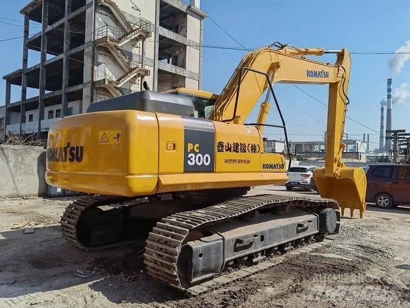 Komatsu PC 300 Lánctalpas kotrók