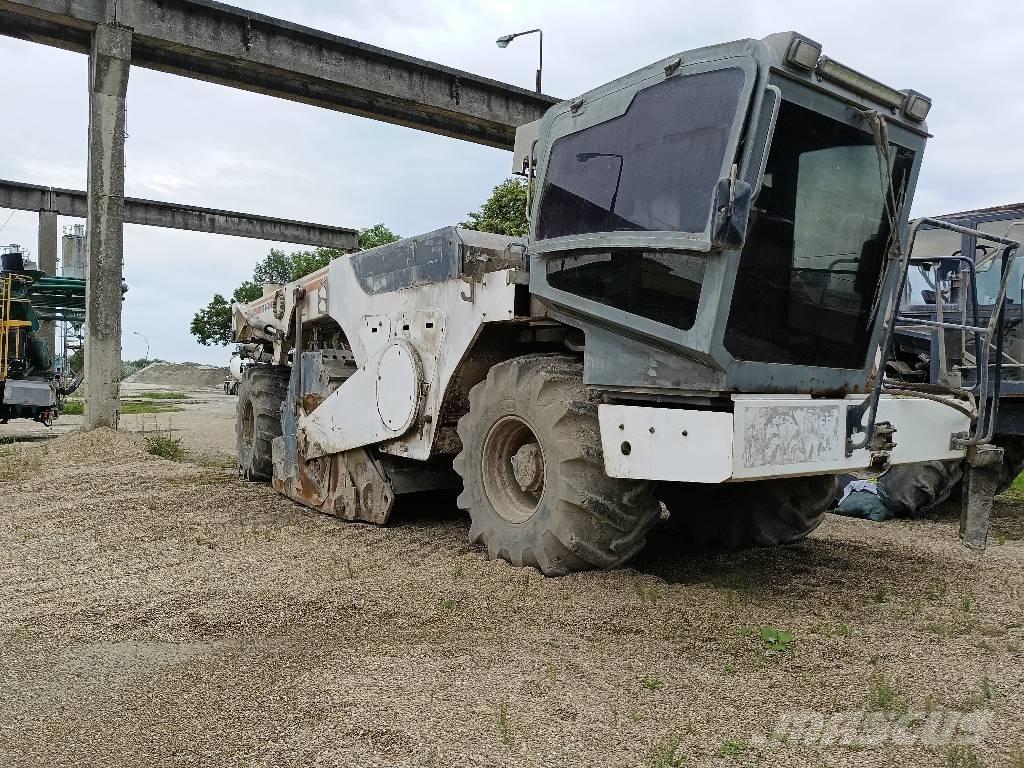 Wirtgen WR 2400 Aszfalt aprítók