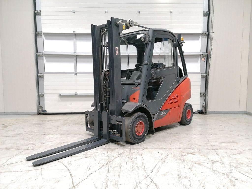 Linde H25T-02 Gázüzemű targoncák