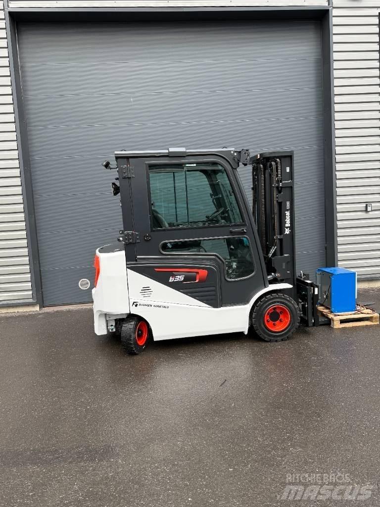 Bobcat B35NS Trukki Elektromos targoncák