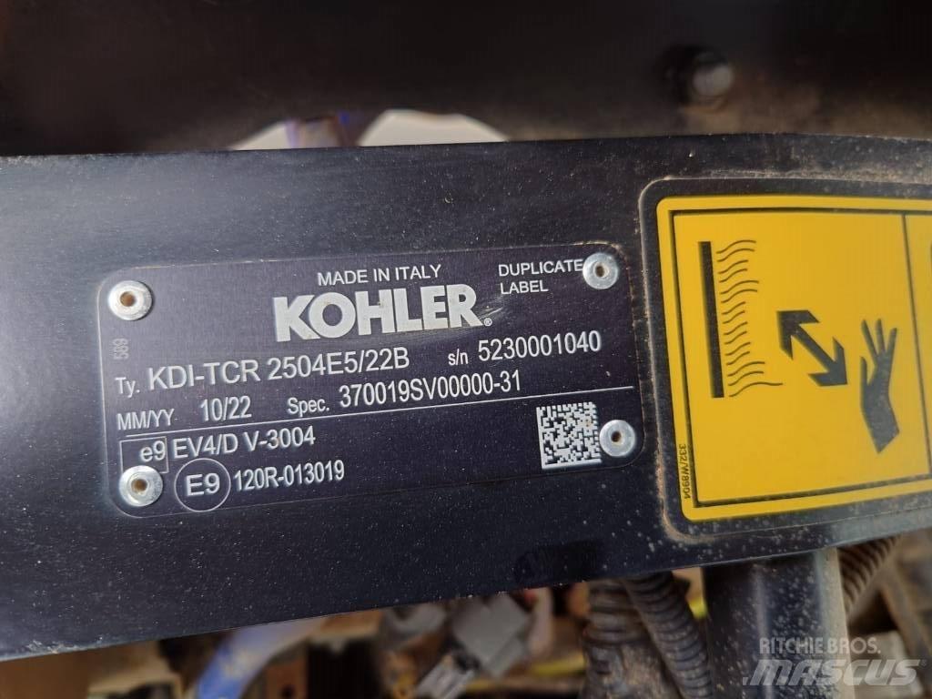 JCB 407 Gumikerekes homlokrakodók