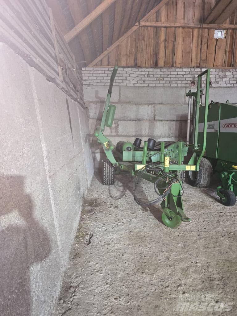 Pronar Z 245 Göngyölő gépek