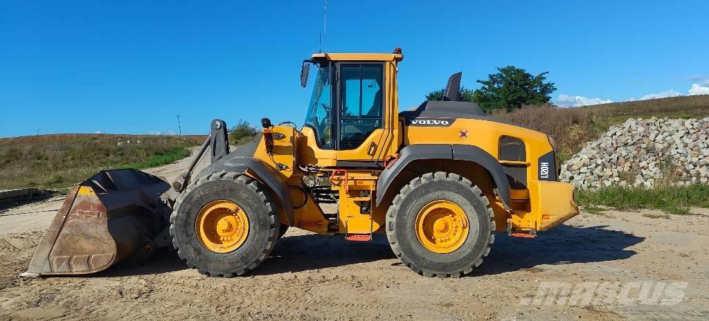Volvo L 120 H Gumikerekes homlokrakodók