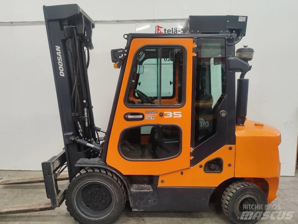 Doosan D 35 C-7 Dízel targoncák
