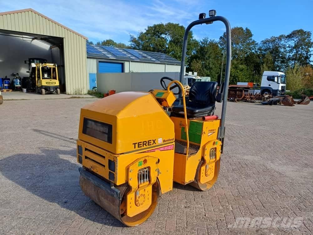 Terex TV 800 Ikerdobos hengerek