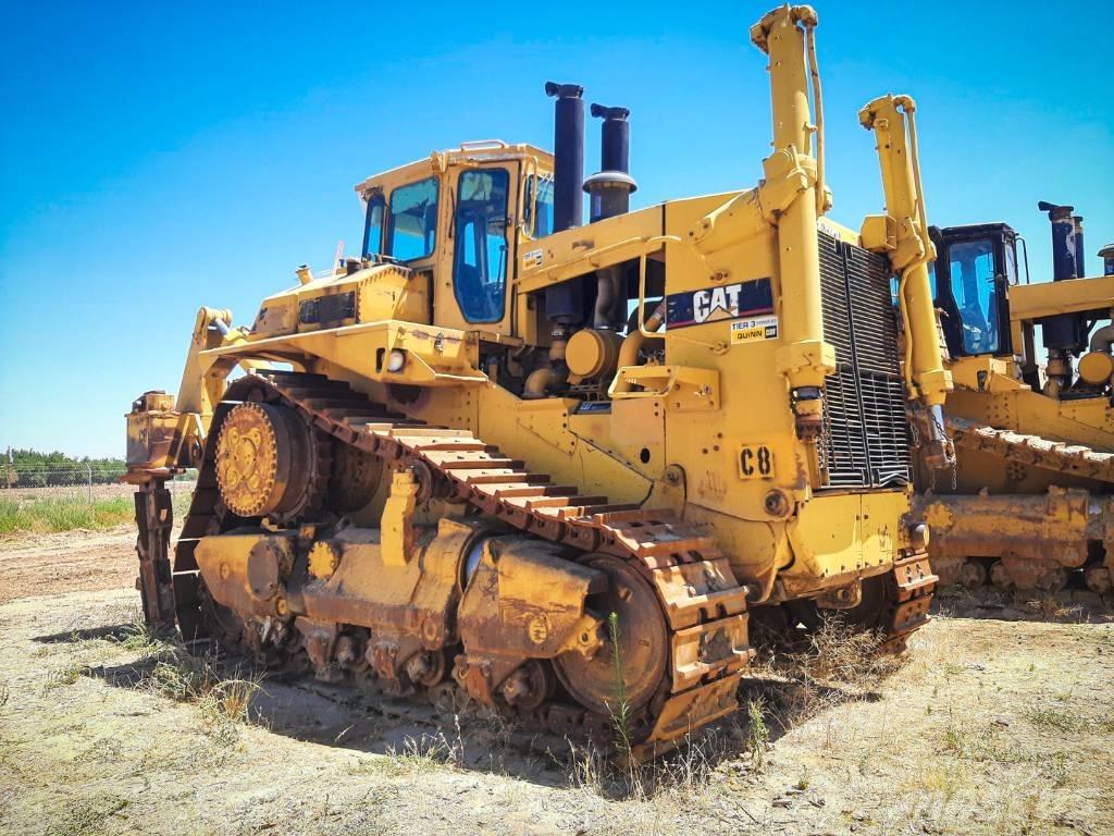 CAT D10 lánctalpas dózerek