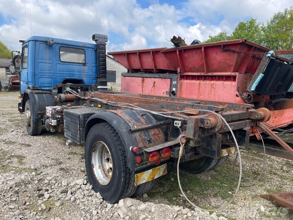 Scania 82M Multifunkciós teherautók