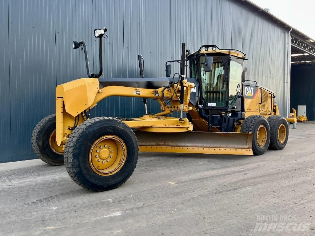 CAT 140M Gréderek