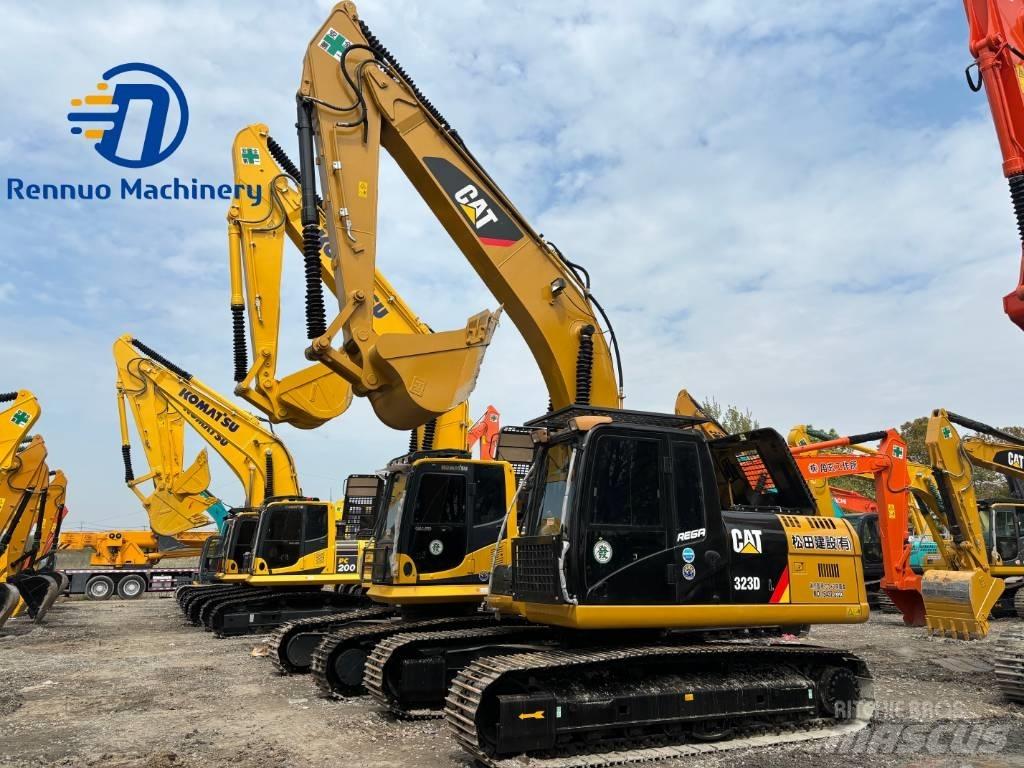 CAT 323 Lánctalpas kotrók