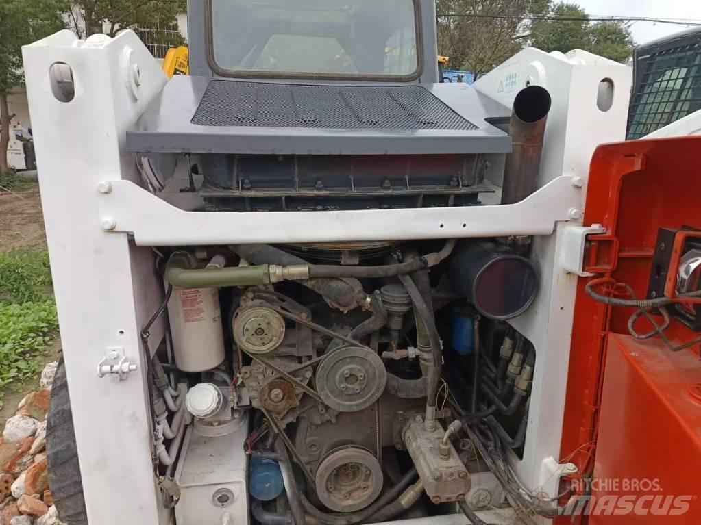 Bobcat S 590 Kompaktrakodók