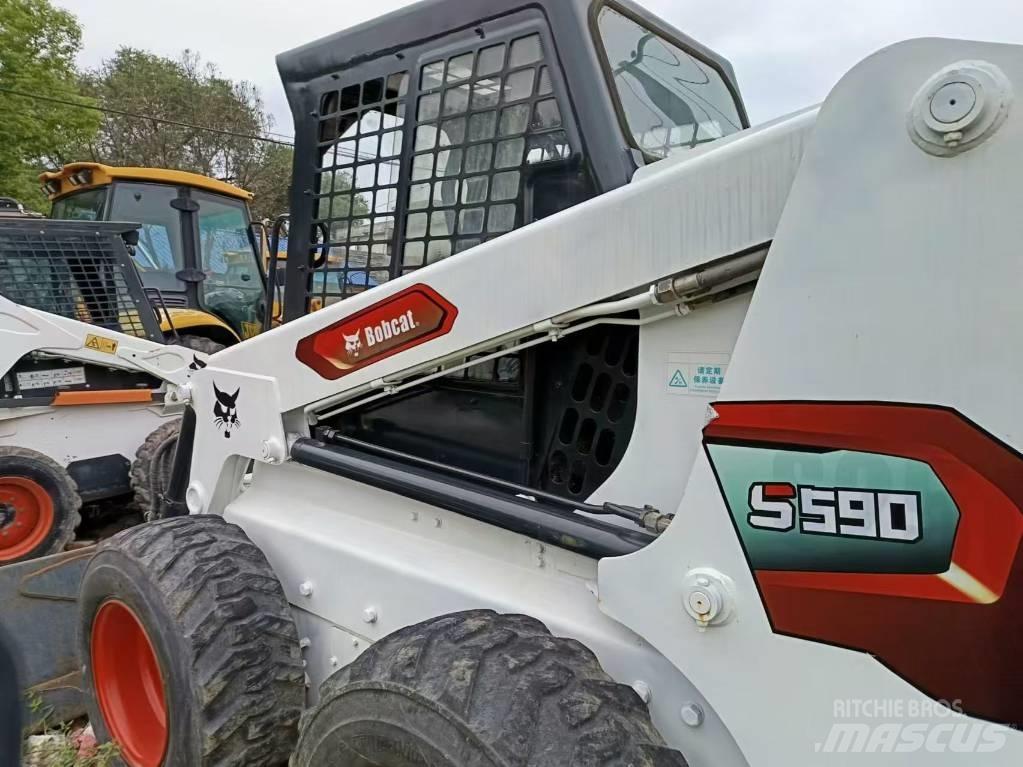Bobcat S 590 Kompaktrakodók
