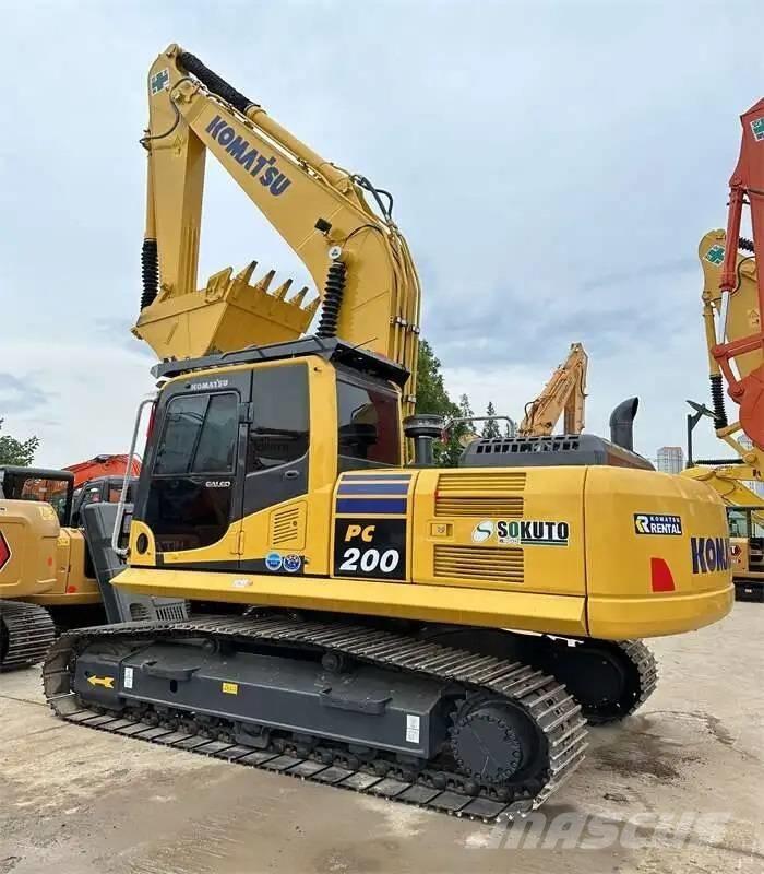 Komatsu PC200-8 Lánctalpas kotrók