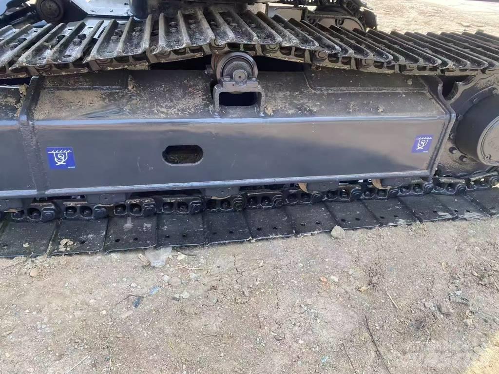 Doosan DX75 Mini kotrók < 7t