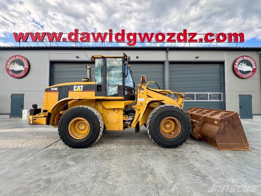 CAT 938 G Gumikerekes homlokrakodók