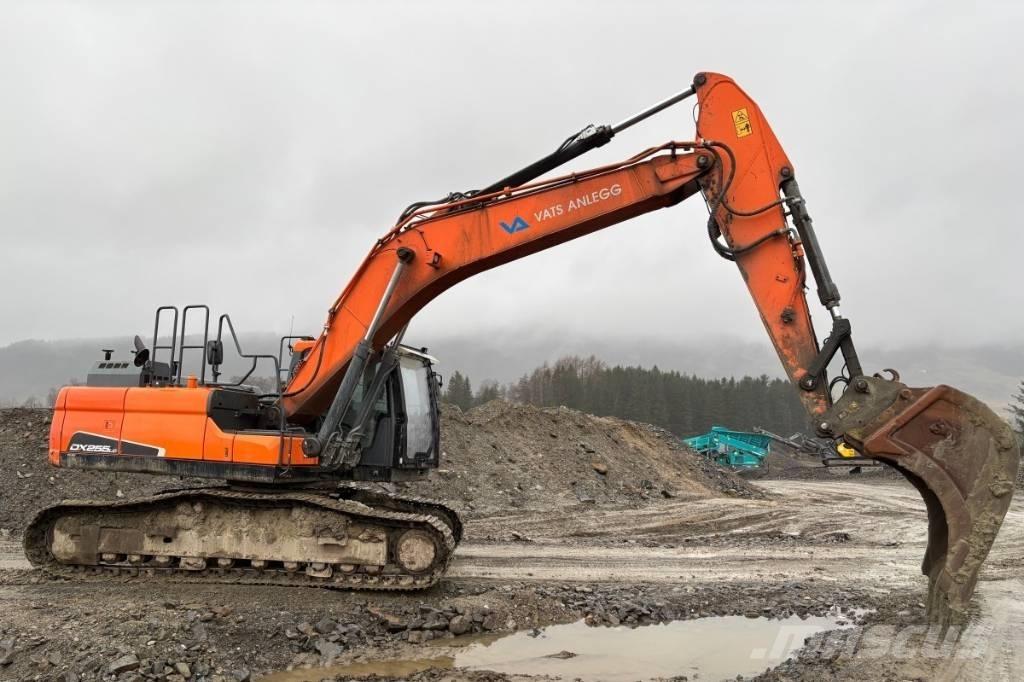Doosan DX 255 LC-5 Lánctalpas kotrók