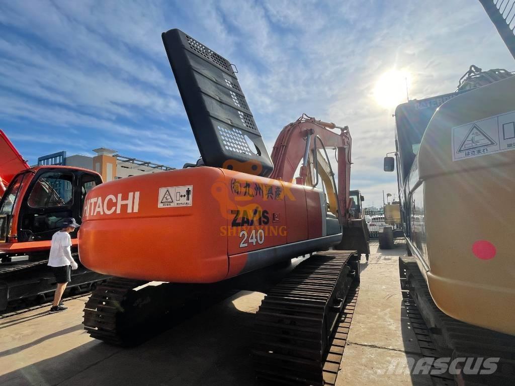 Hitachi ZX 240 Lánctalpas kotrók