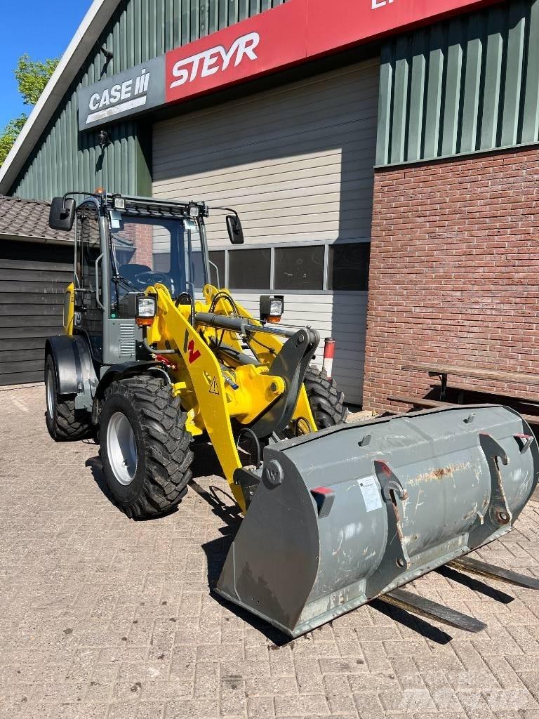 Wacker Neuson WL 44 Gumikerekes homlokrakodók