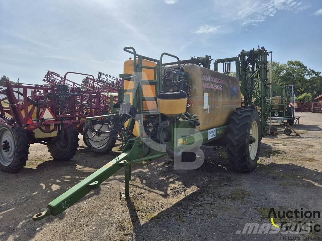 Amazone UG 4500 Vontatott trágyaszórók