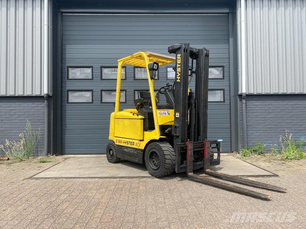 Hyster J2.50XM Elektromos targoncák
