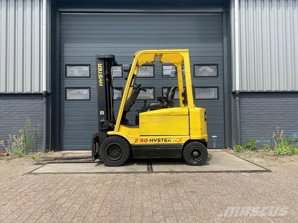 Hyster J2.50XM Elektromos targoncák