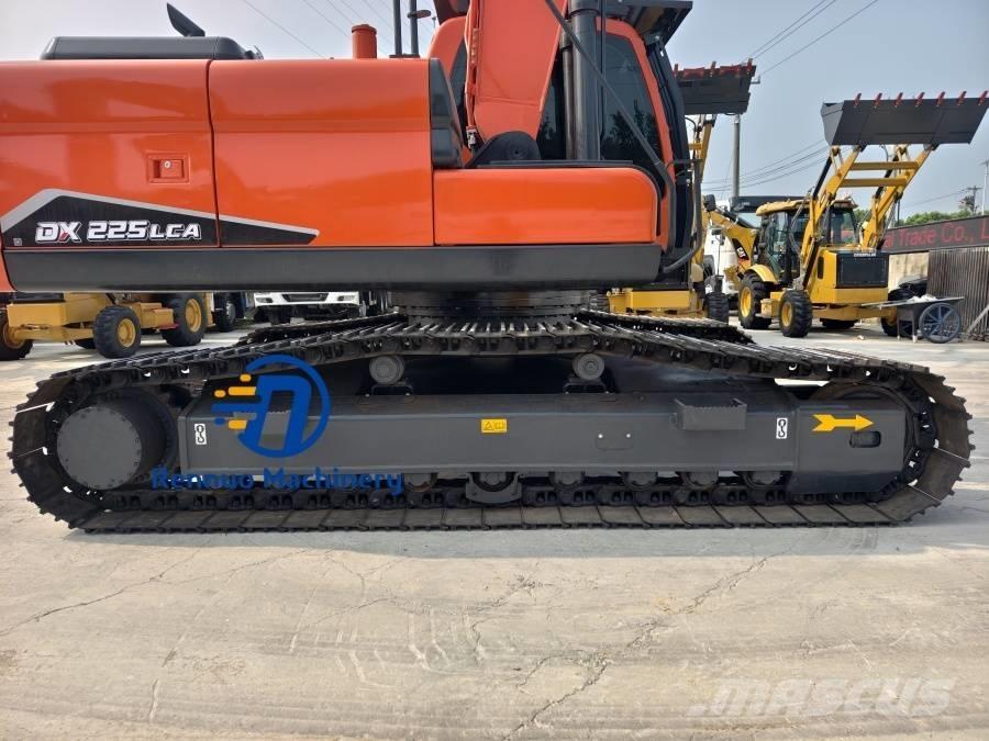 Doosan DX 225 LCA Lánctalpas kotrók
