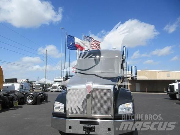Kenworth T880 Nyergesvontatók