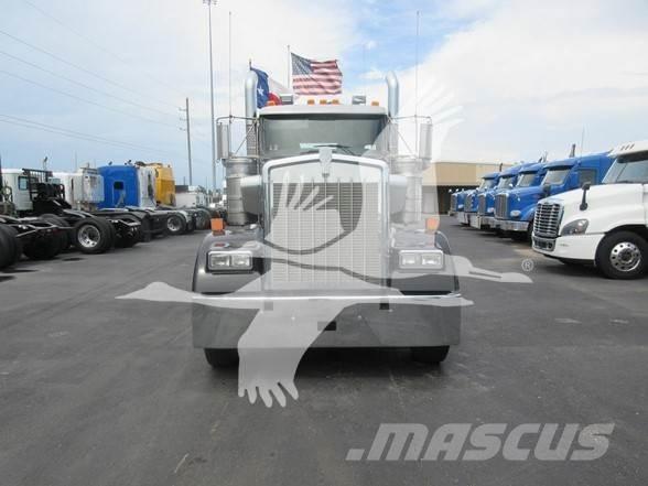 Kenworth W900 Nyergesvontatók