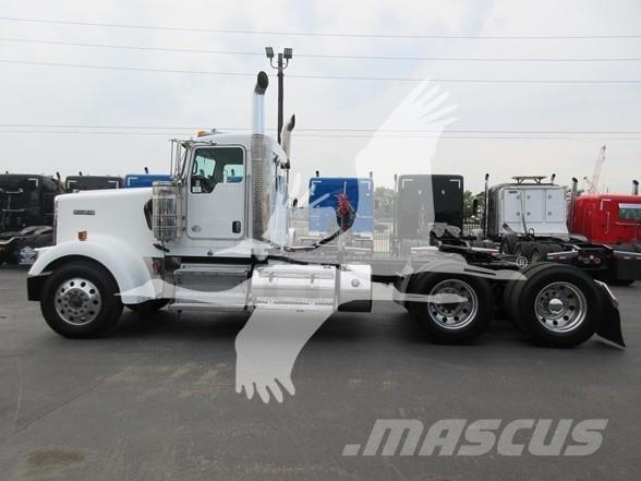 Kenworth W900L Nyergesvontatók