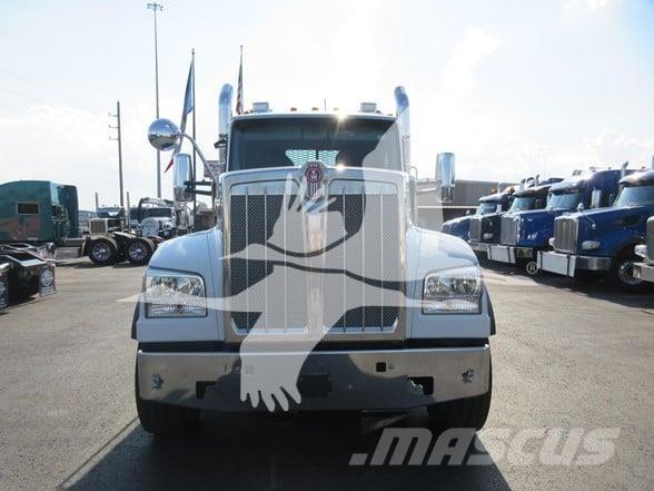 Kenworth W990 Nyergesvontatók