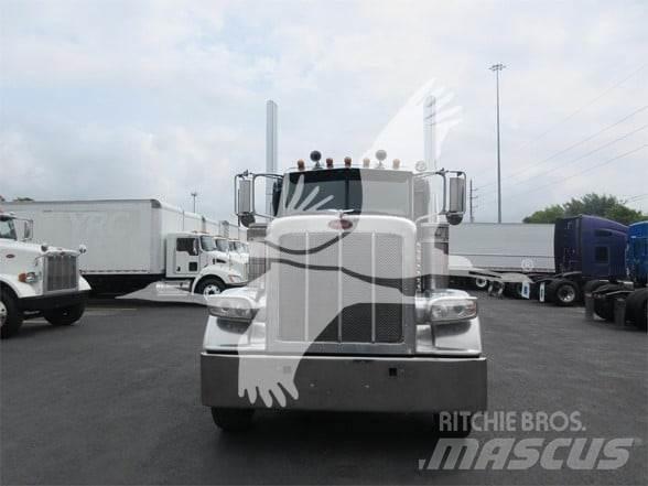 Peterbilt 388 Nyergesvontatók