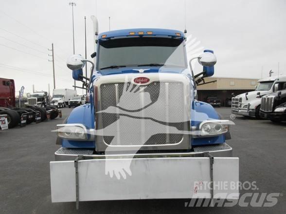 Peterbilt 567 Nyergesvontatók