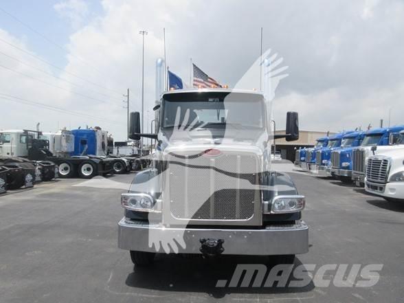 Peterbilt 567 Nyergesvontatók